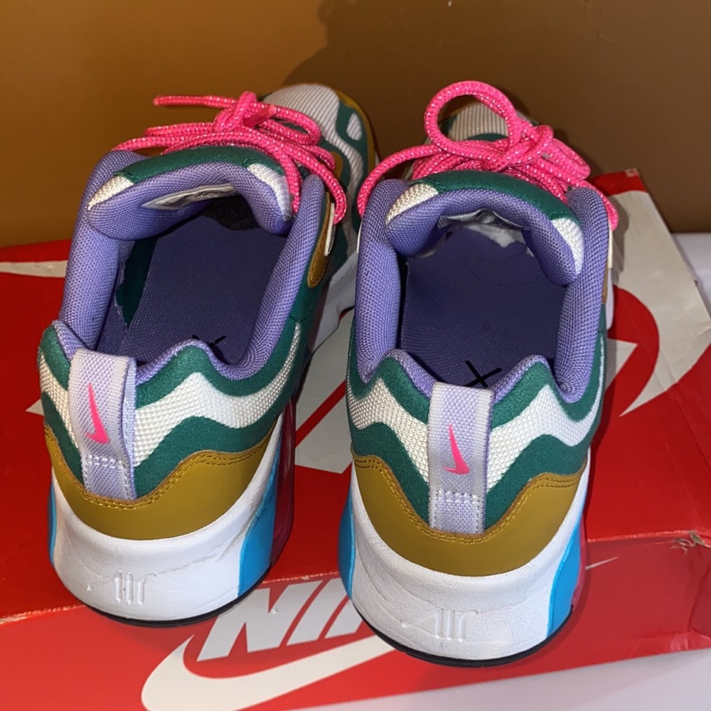 AirMax 270 react - Picture 3 of 4